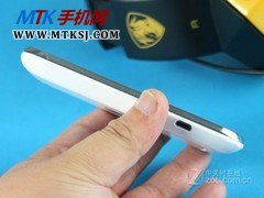 音乐智能机 摩托罗拉XT550价格不到1K7 