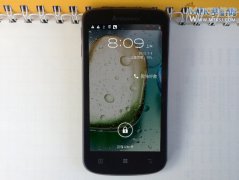 4.5寸IPS双核联想乐PHONE A800已上市