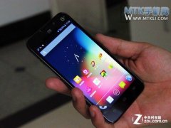 5英寸HD屏幕 四核新机中兴U956祥细评测