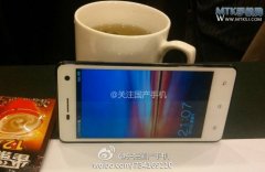 OPPO R809T真机图曝光 厚度仅为6.13毫米