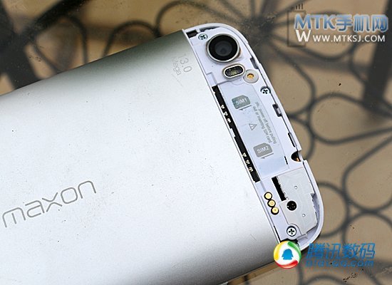 Maxon X3评测：5.7英寸1300万像素的韩系手机