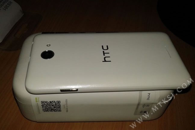 HTC D516T